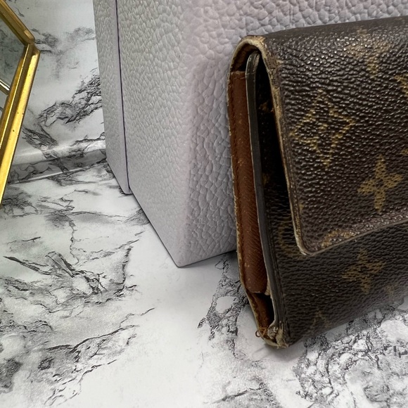COPY - Authentic Louis Vuitton Brown Monogram Canvas Vintage (portefeuille) Ful… - Picture 8 of 11